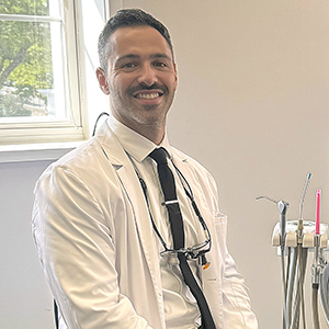 Portrait of Dr Evan Lebov